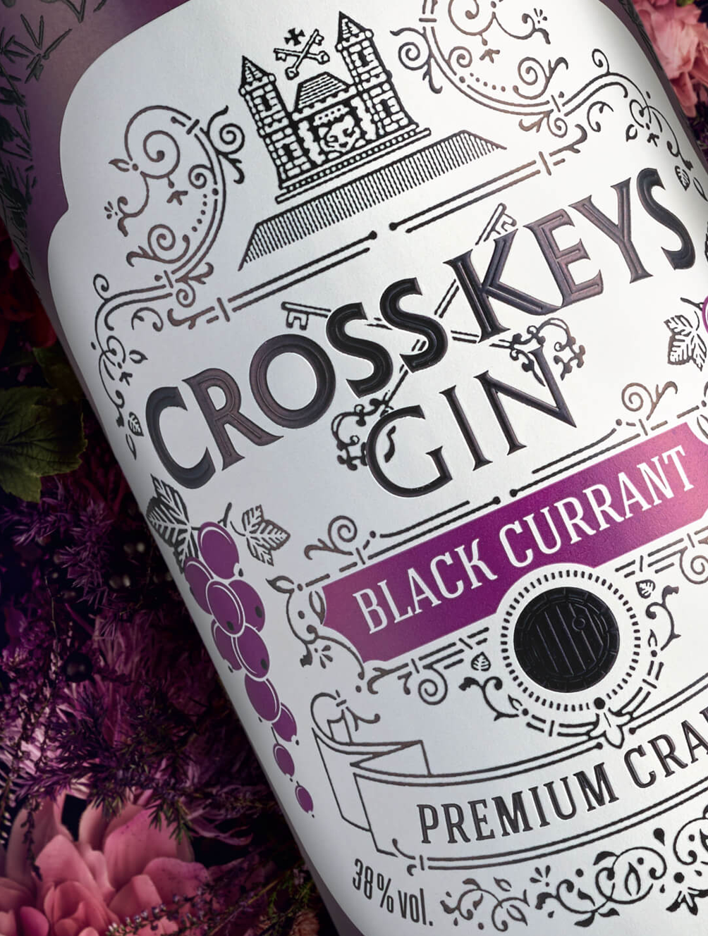 CrossKeys Black Currant Gin packaging